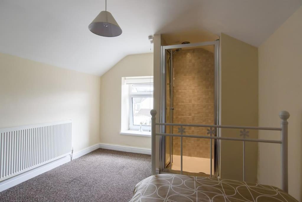 Вилла Colliers House Abercanaid Экстерьер фото